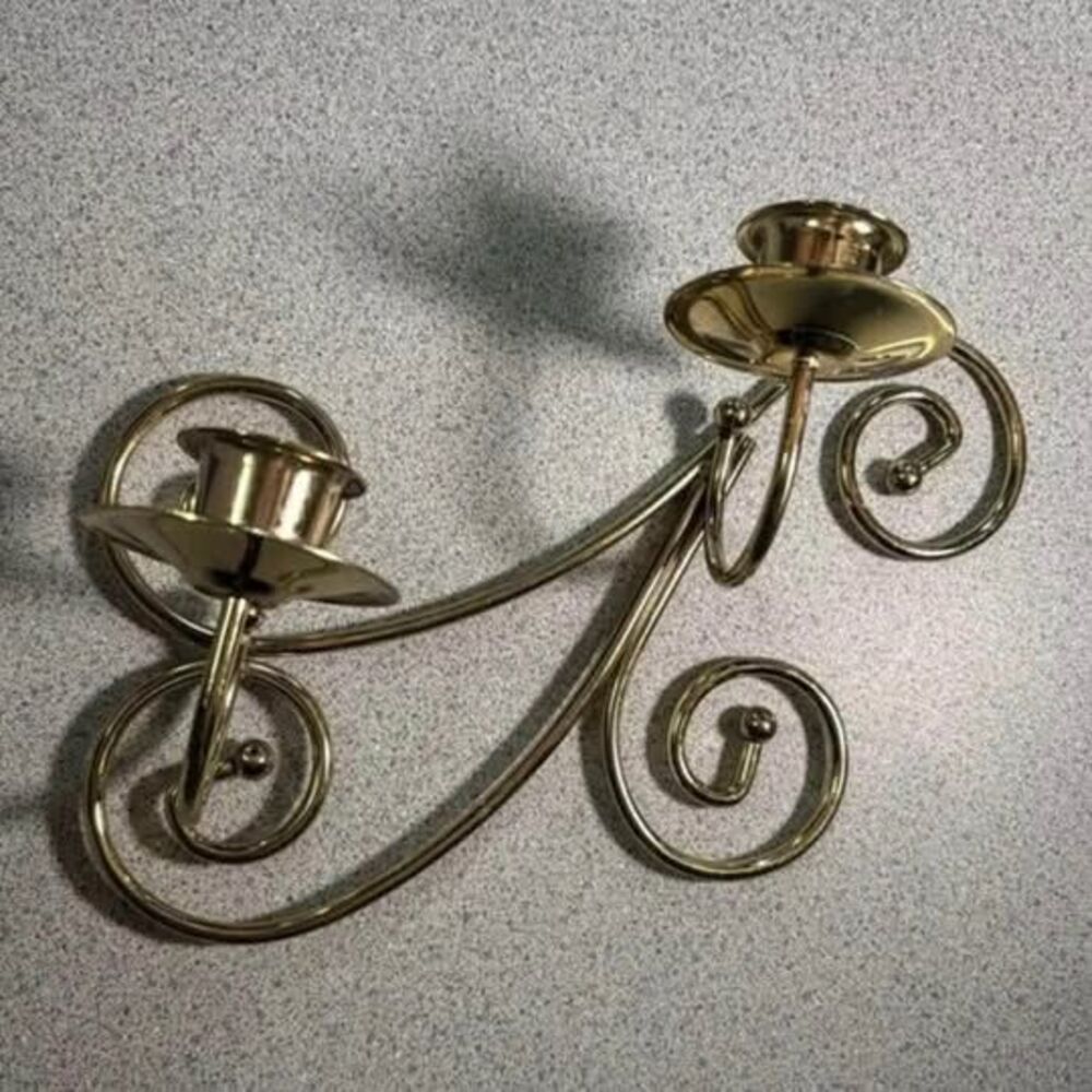 Vintage Brass-Tone Wall Sconce